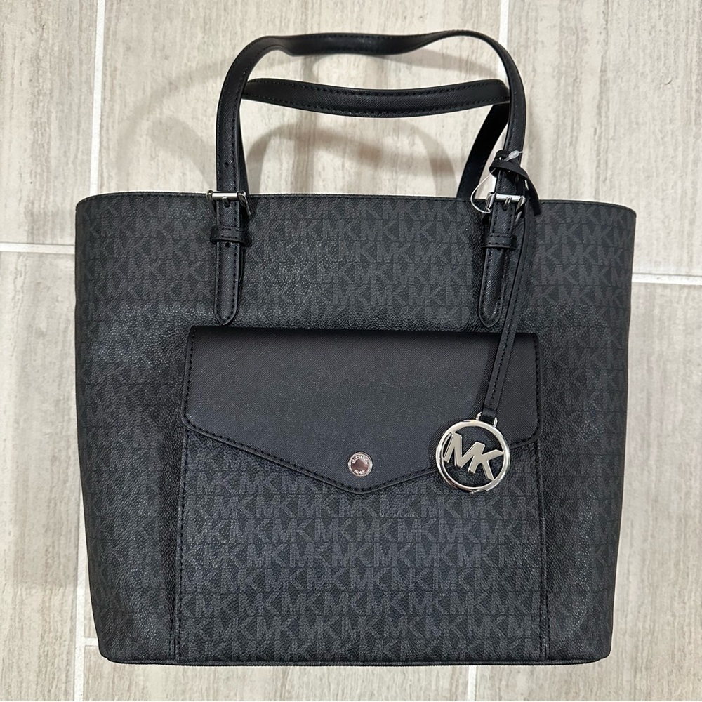 NWT Michael Kors Jet Set Large Pocket Tote